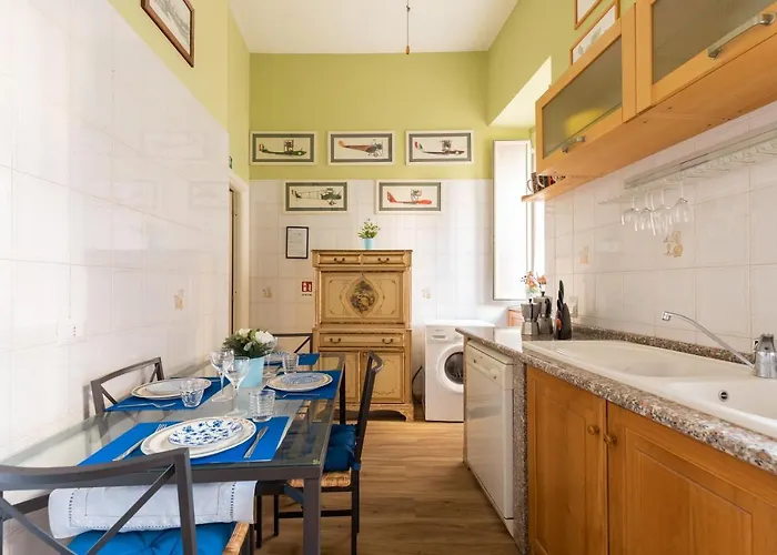 Cozy And Chic Near Campo De Fiori Apartamento *